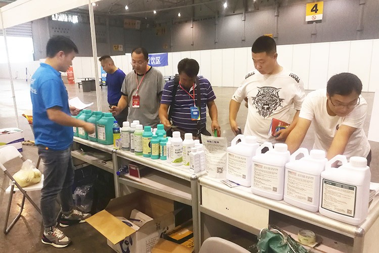 四川成都中國西部創(chuàng)新農(nóng)業(yè)博覽會&mdash;夫沃施用實力征服市場！